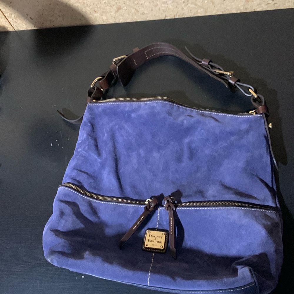 Dooney and bourke purse